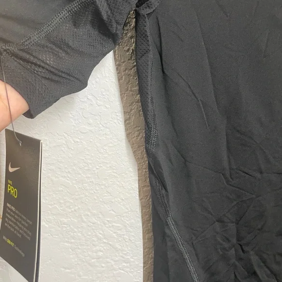 Nike Men's Pro Dri-FIT Slim Short-Sleeve Top - Picture 9 of 10